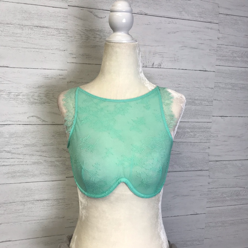 VICTORIA’S SECRET High Neck Bra